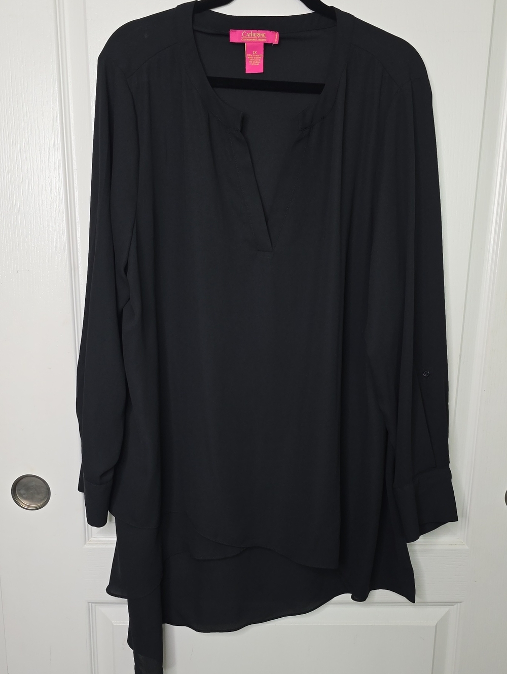 Catherine Malandrino Plus Size 2x Asymmetrical Black Long-Sleeve V-Notch Top